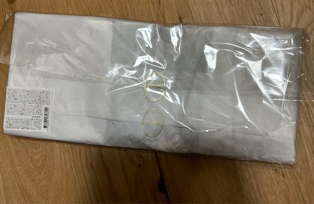 ディオール　プラチナ会員限定　バースデイギフト　新品未開封