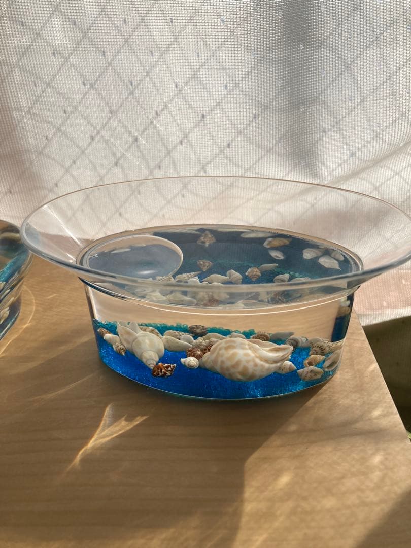 ソープディッシュ2個と歯ブラシ立て1個　1個売りは3000円、3個なら8000円