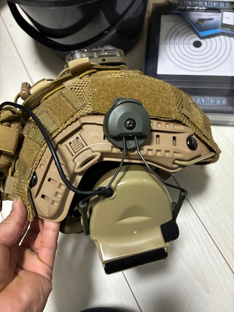 戦術ヘルメット タン色 モジュラー設計
