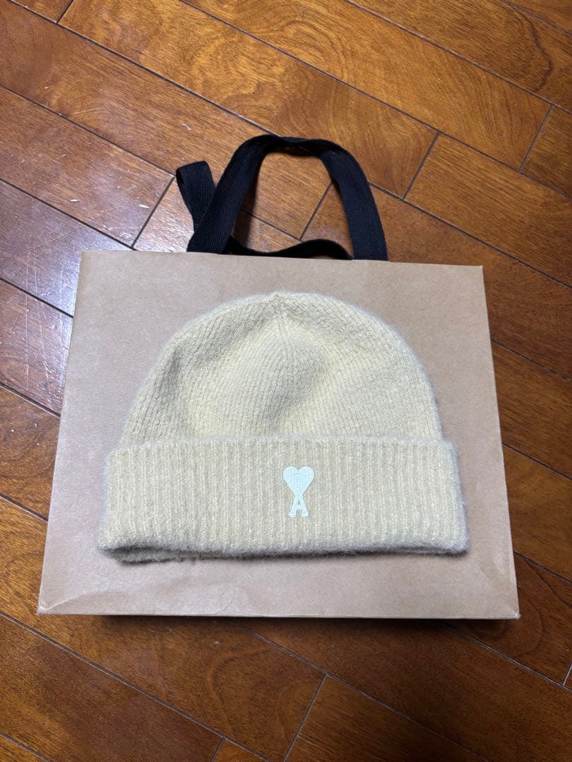 ami paris ベージュ ビーニー ニット帽