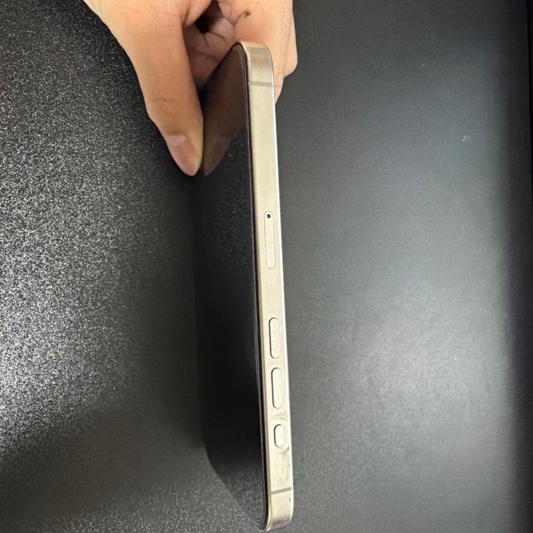 iPhone15 Pro 本体 256GB