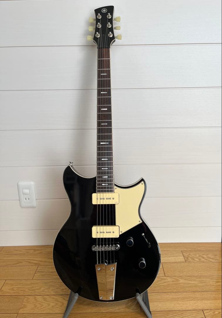 ギター YAMAHA REVSTAR RSS02T BLACK
