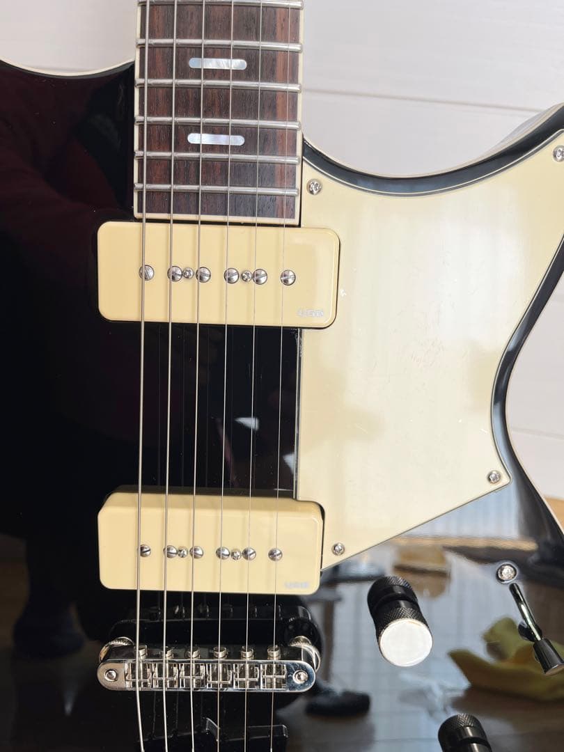 ギター YAMAHA REVSTAR RSS02T BLACK