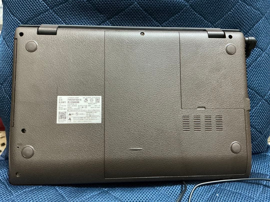 LIFEBOOK WAB/F FMVWFAB14 ノートPC 中古　送料込