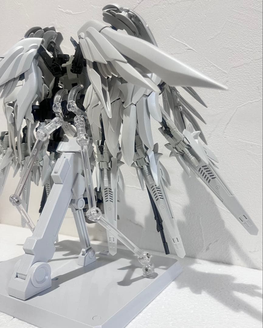 1/100 ウィングガンダムゼロ スノーホワイトプレリュード 組立済 完成品
