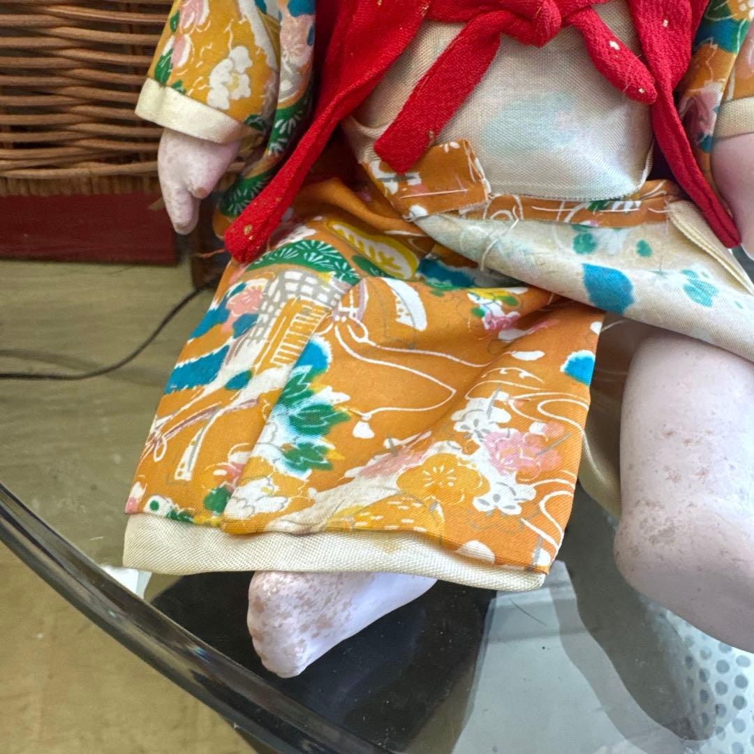 曰く　市松人形 和風模様 赤いベスト