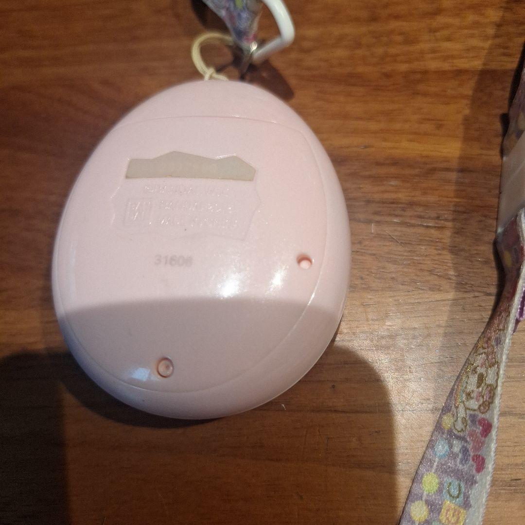 たまごっちおもちゃストラップ付き