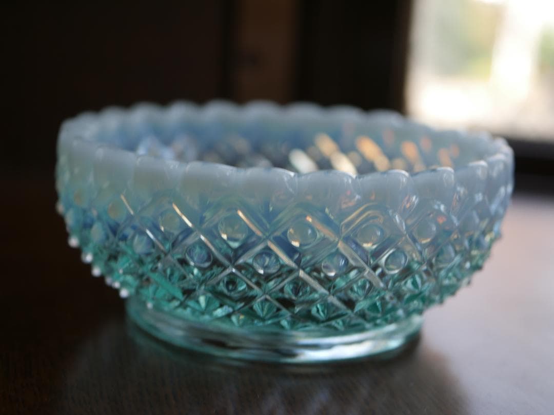 フェントン１９４９年ブルーオパールセント ダイアモンドレース キャンドルスタンド