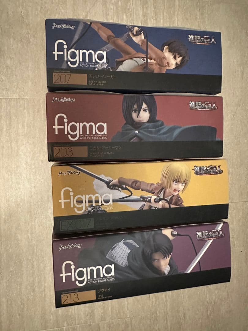 figma 進撃の巨人 フィギュア 4体セット　予約特典台座1点付き