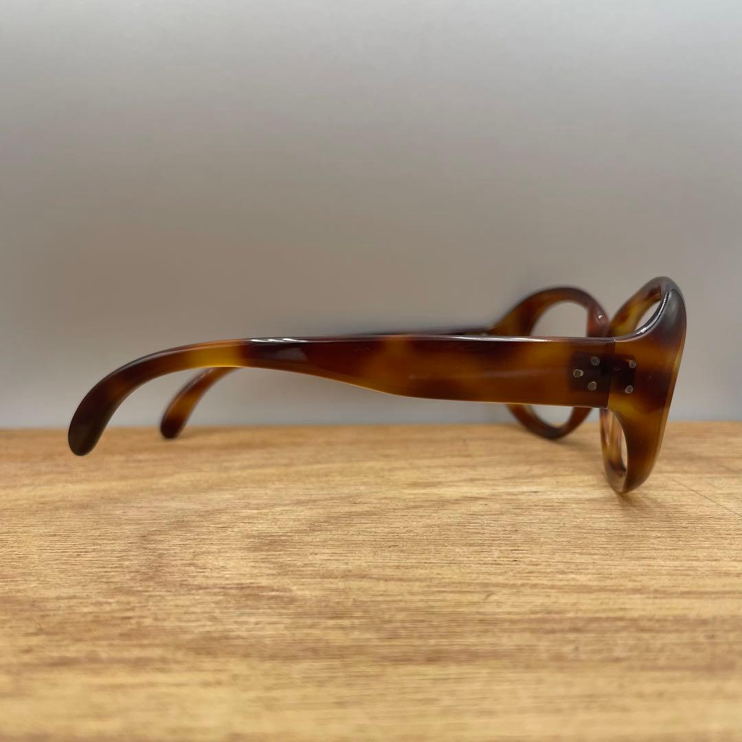 50年台フランス製⭐️イヴサンローラン曲智ハニーアンバーフレーム