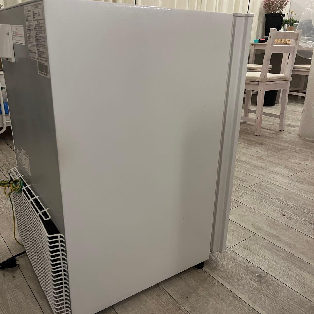 w*h様 ALLEGIA アレジア 61L 家庭用冷凍庫 2021年