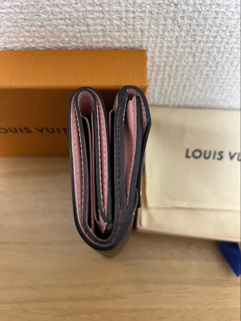 Louis Vuitton 三つ折り財布 ポルトフォイユ・セレスト