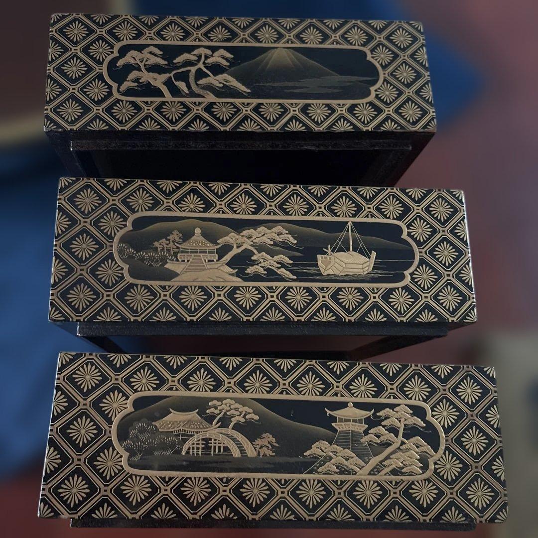 漆塗り重箱 蒔絵3段　輪島塗　骨董　アンティーク　お正月　おせち