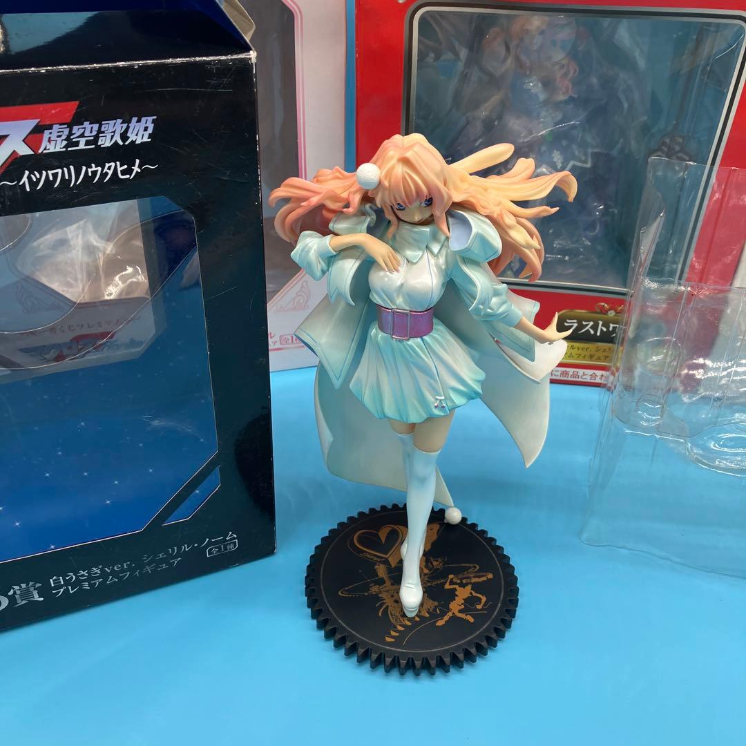 マクロス プレミアムフィギュア シェリル・ノーム　白うさぎ　ラストワン賞　4箱