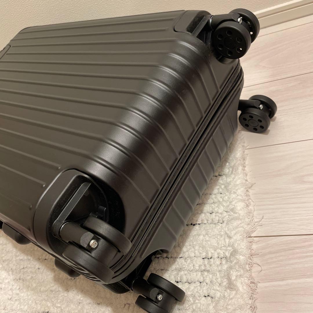 【新品】RIMOWAリモワEssential CABIN S