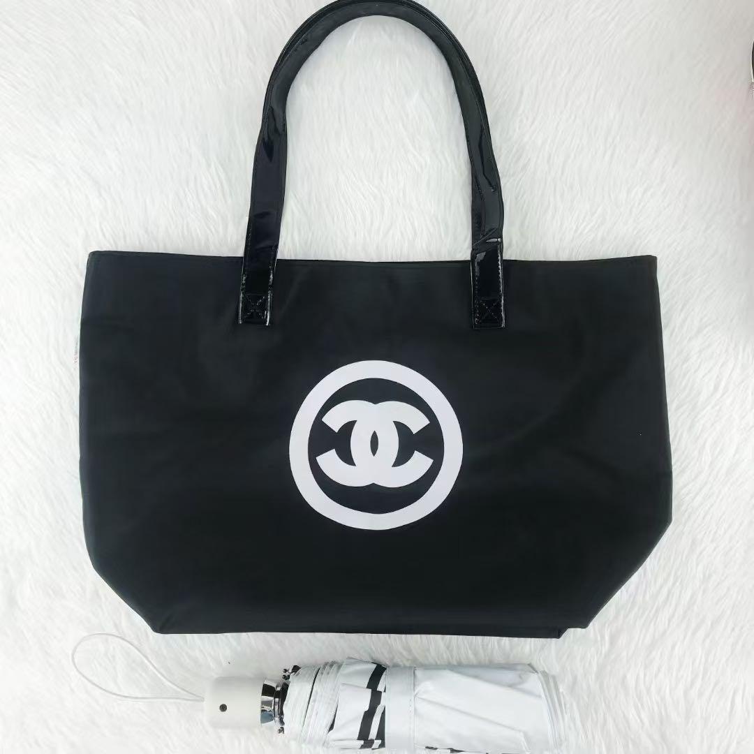 CHANEL ブラック ロゴ トートバッグ　シャネルトートバッグ
