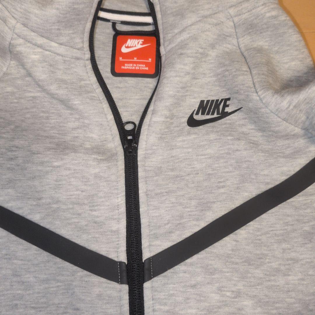 Nike テックフリース150