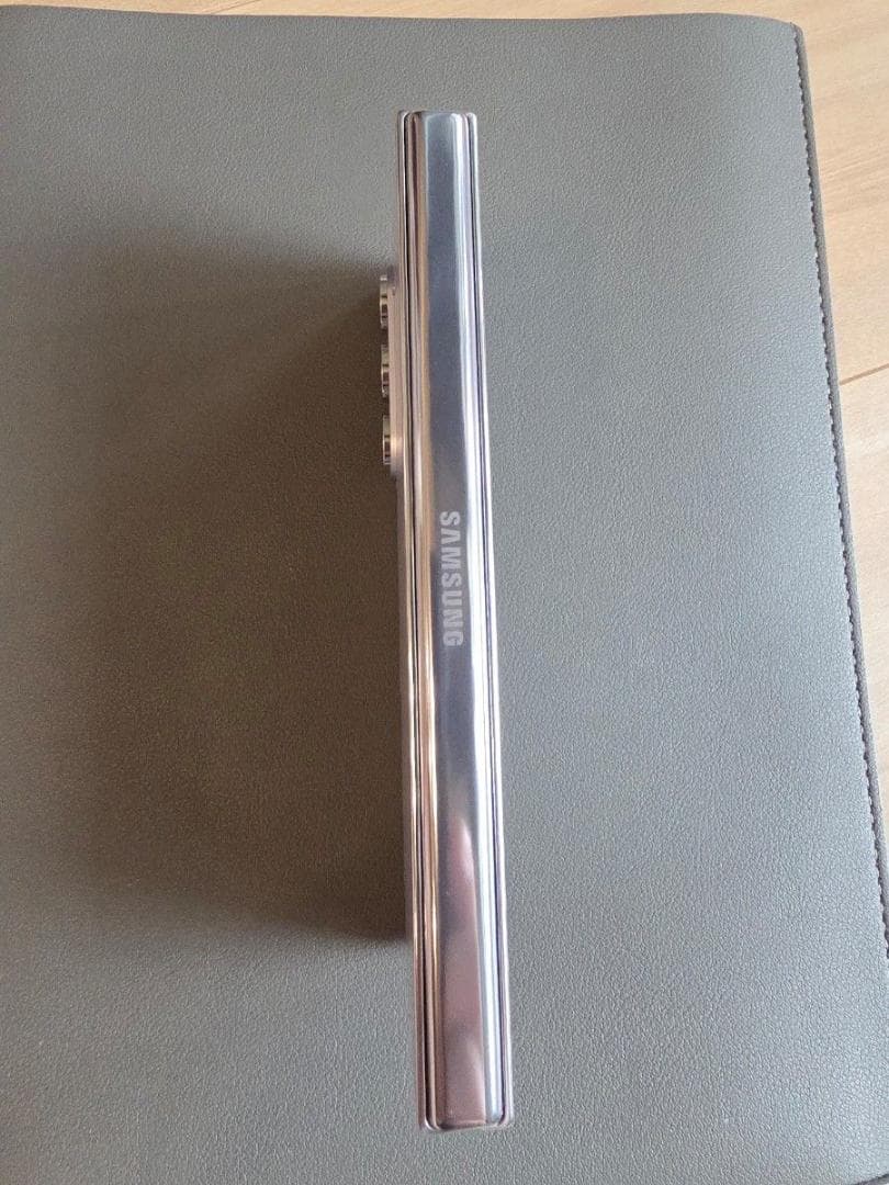 国内版 Galaxy Z Fold5 SCG22 au SIMフリー ペンつき