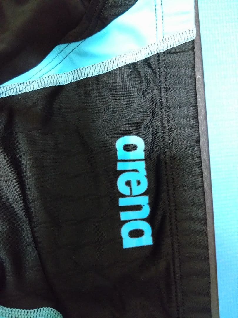 特別価格 競パン Vパン arena PYTHON 競泳用水着 Lサイズ