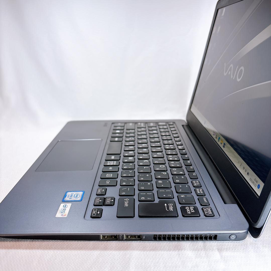 VAIO VJZ13 軽量 高性能 i5 16GB SSD 日本製 737
