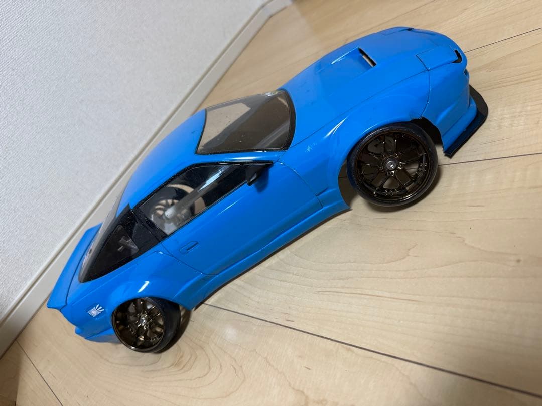 アディクション　ボディ　180sx ホイール　タイヤ付き