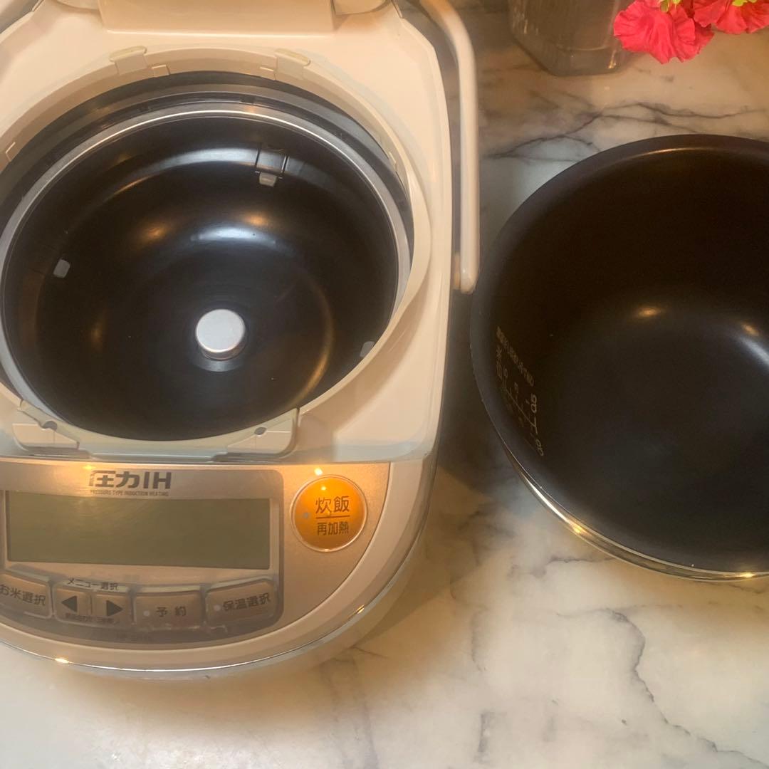 良品■象印 圧力IH NP−SB10 極め炊き　極め羽釜　5.5合炊き　ゴールド