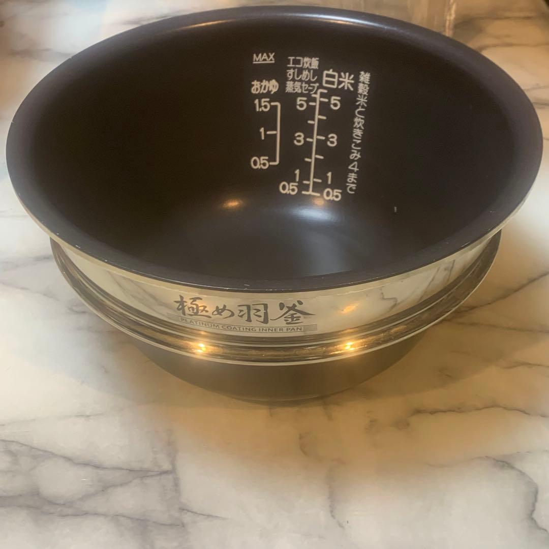 良品■象印 圧力IH NP−SB10 極め炊き　極め羽釜　5.5合炊き　ゴールド