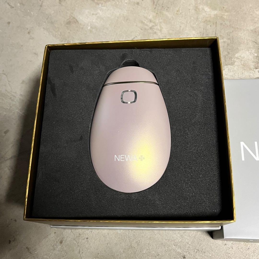 NEWA+ Plus Wireless Edition 美顔器