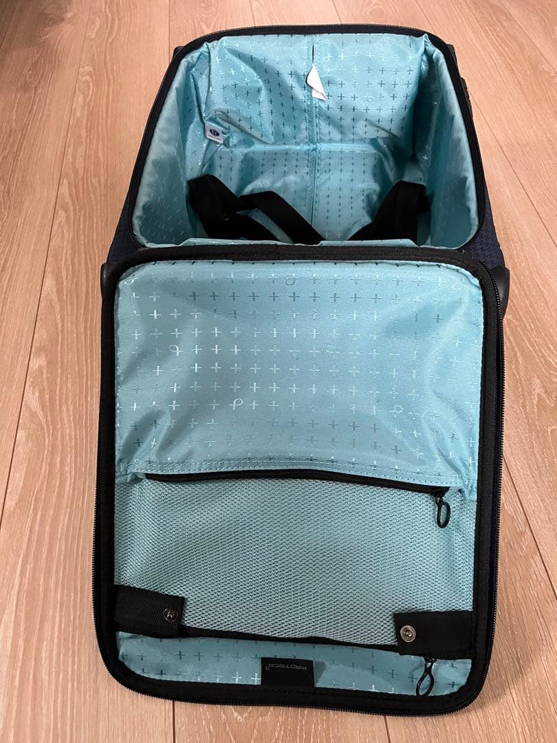 キャリーケース　機内持ち込み可　 PROTECA 　フィーナ