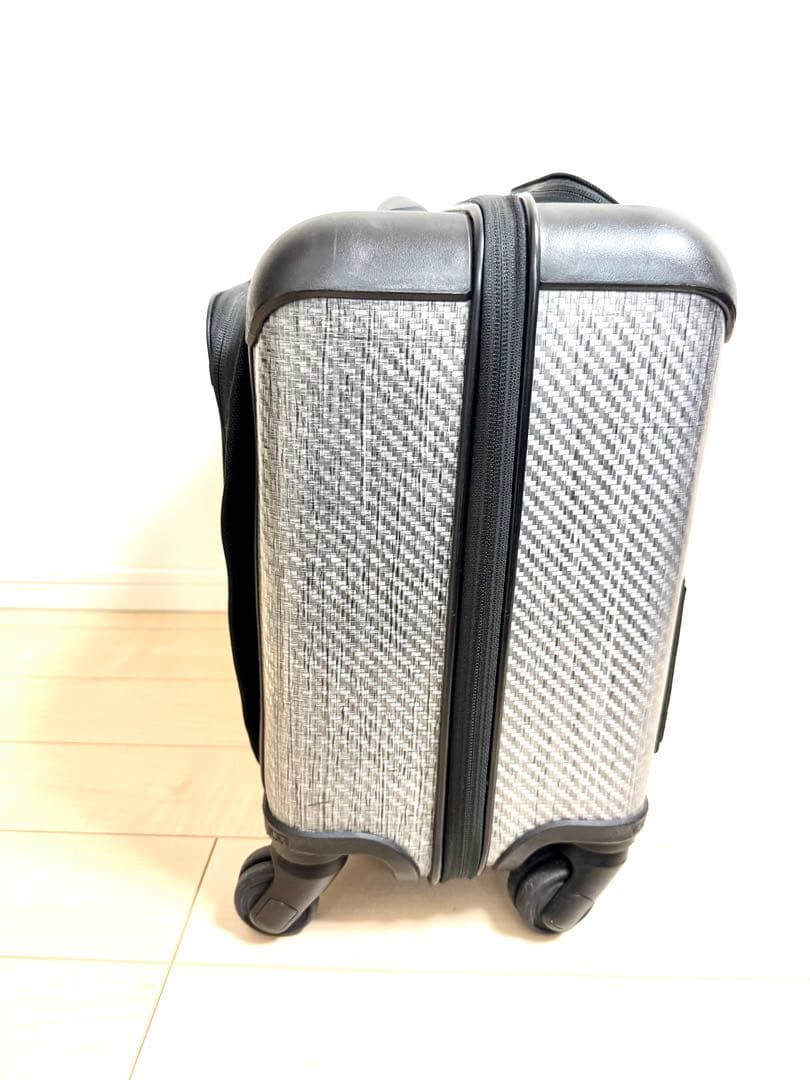 TUMI トゥミ　テグラライト　小型キャリーケース 4輪