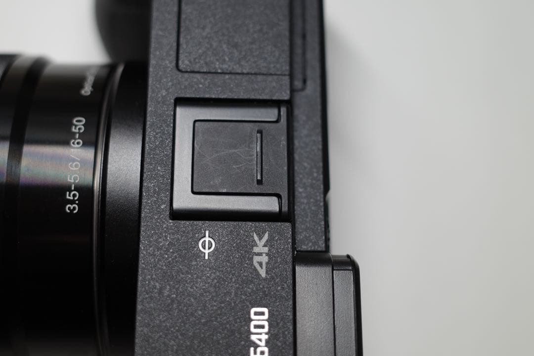 SONY α6400 ILCE-6400 パワーズームレンズキット　おまけ付き