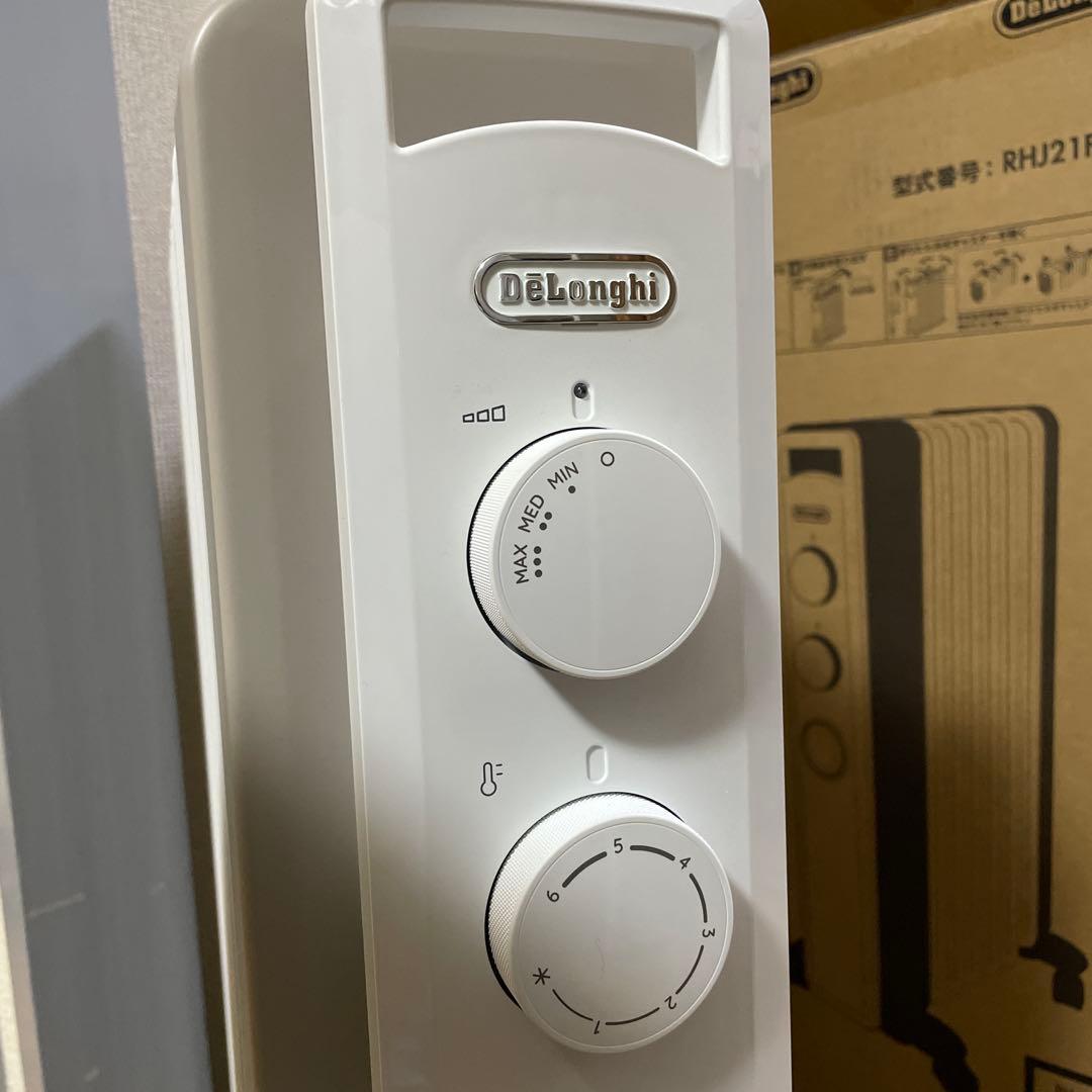 デロンギ ヴェルティカルド オイルヒーター