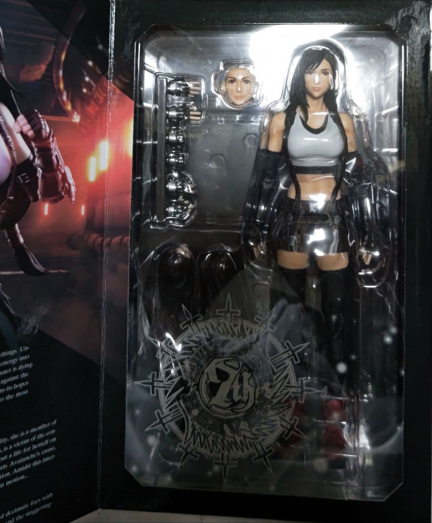 ファイナルファンタジーVII PLAY ARTS改 ティファ・ロックハート未開封