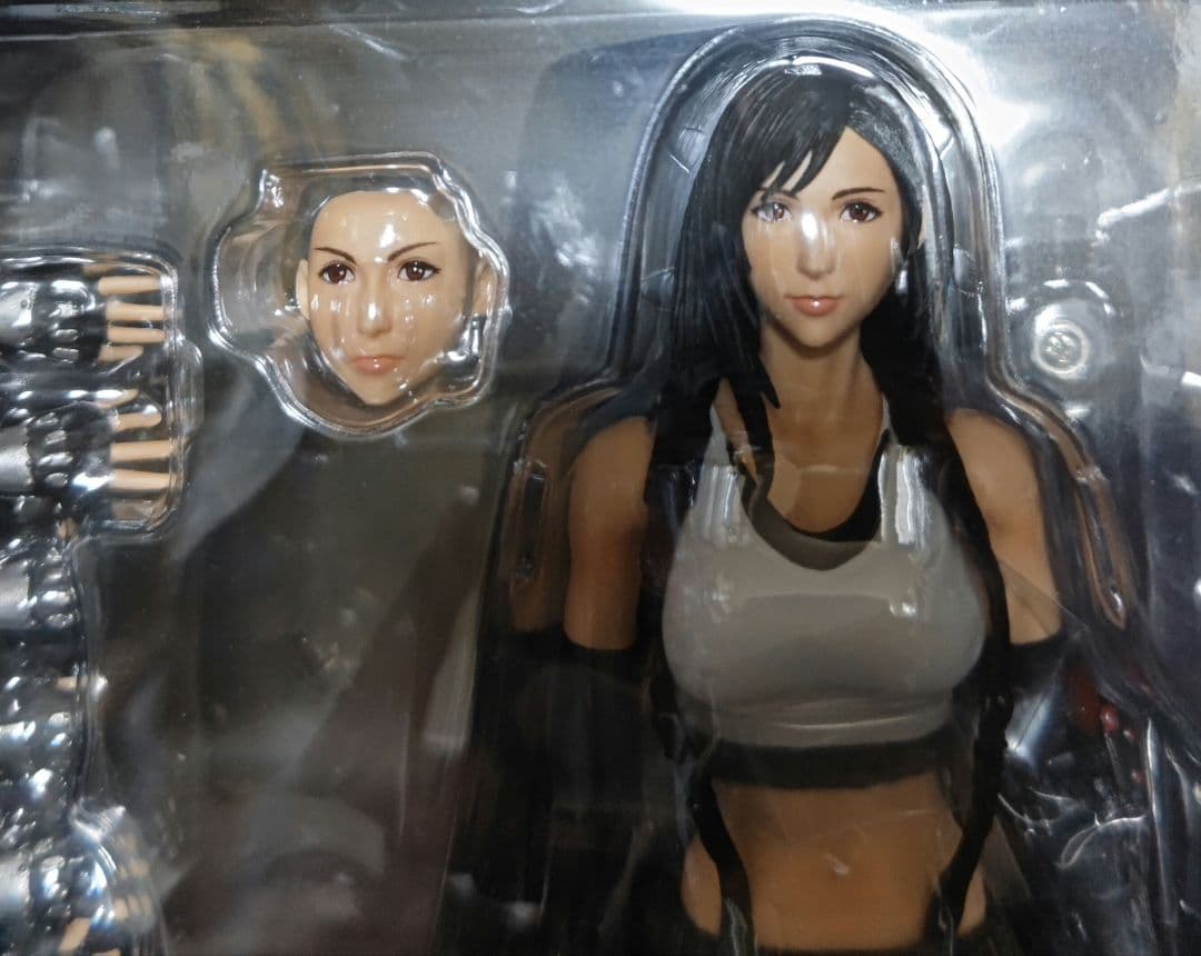 ファイナルファンタジーVII PLAY ARTS改 ティファ・ロックハート未開封