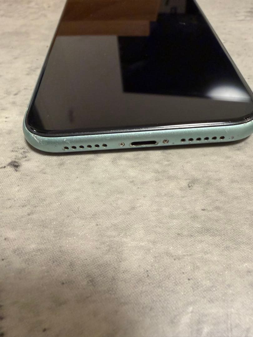 Apple iPhone 11 ミントグリーン 本体