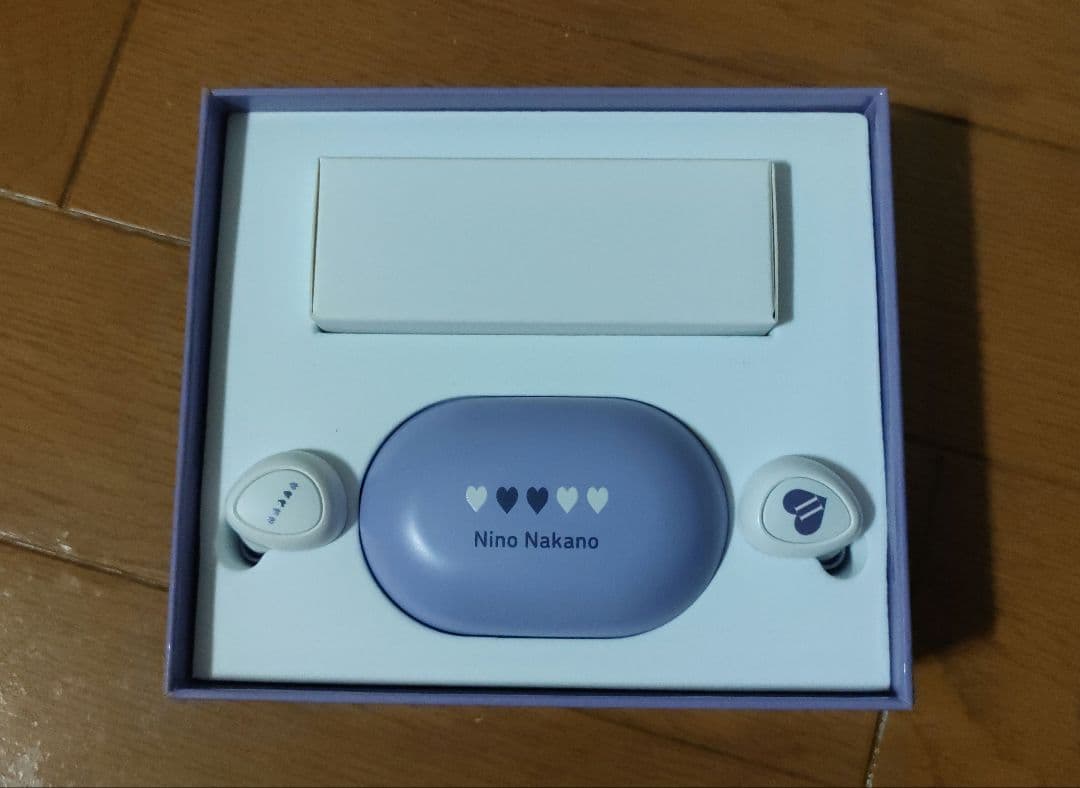 TRUE WIRELESS STEREO EARPHONES 　二乃　三玖