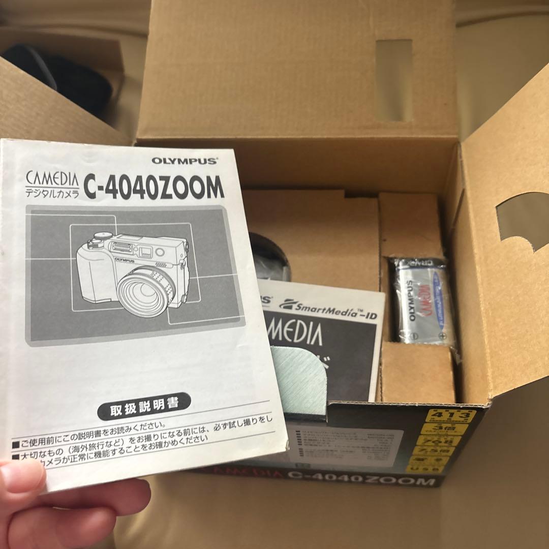 デジタルカメラ camedia C-4040ZOOM olympus