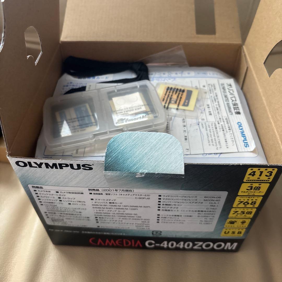 デジタルカメラ camedia C-4040ZOOM olympus