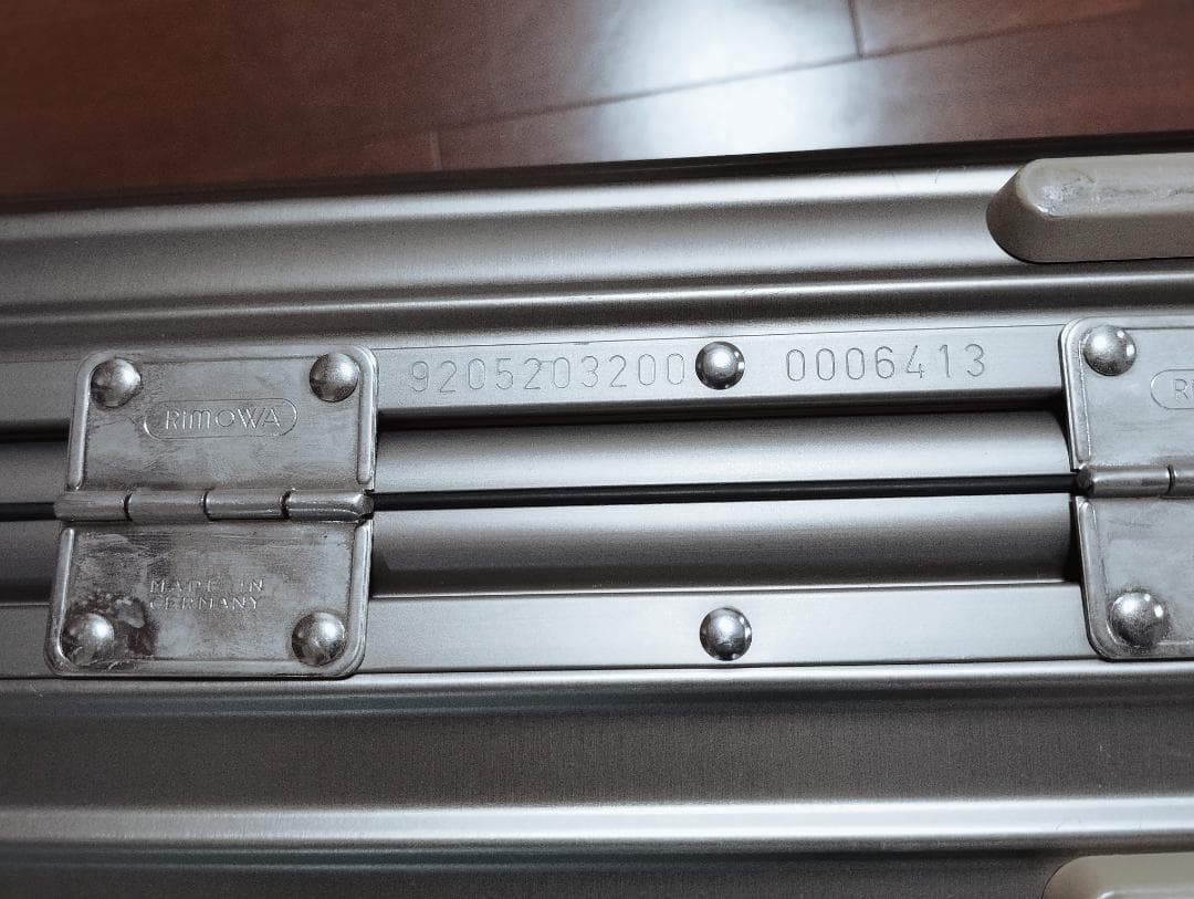 RIMOWA　トパーズ・チタニウム　キャビントロリー　32L　2輪