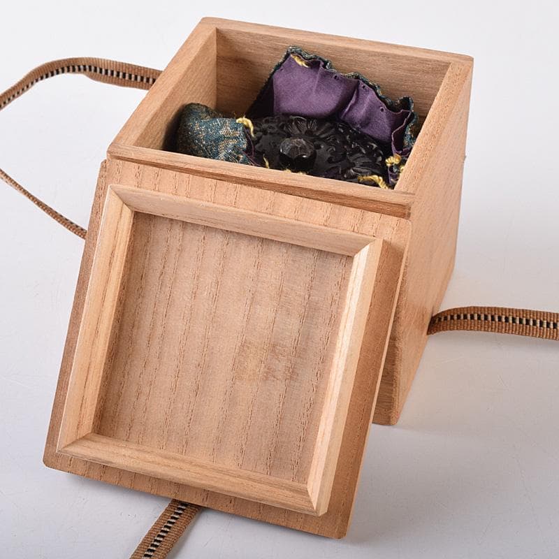 中国　堆朱　堆黒 　花文　蓋物　仕覆付　V　R8261