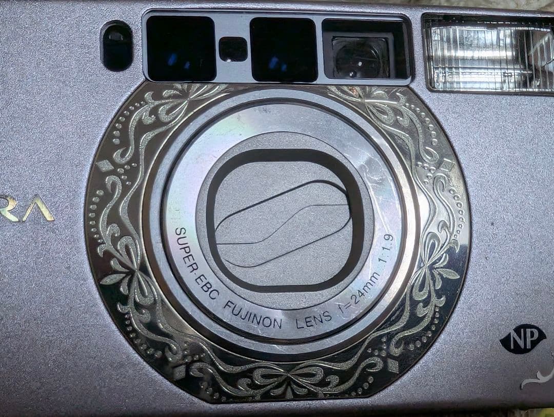 Fujifilm Natura S コンパクトカメラ