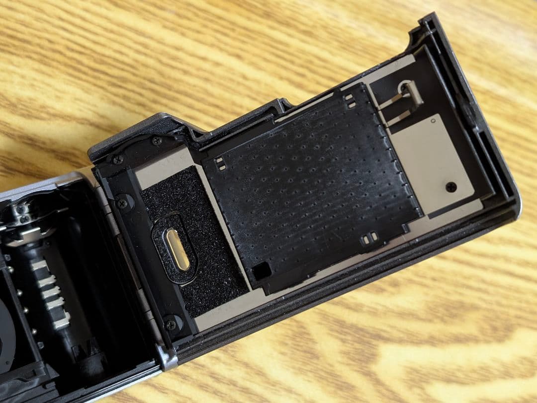 Fujifilm Natura S コンパクトカメラ