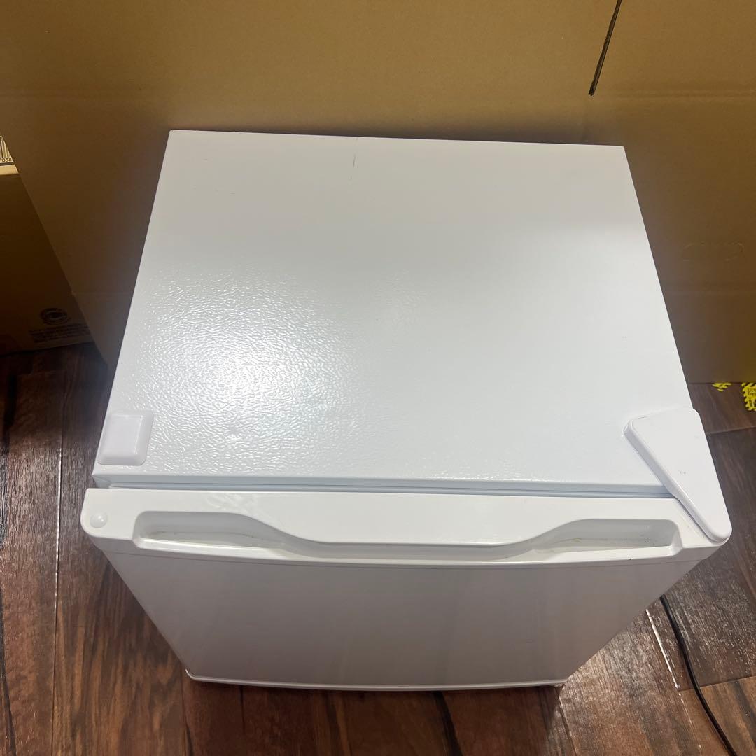 小型冷凍庫　MAXZEN JF032ML01ＷＨ　32L 2021年製