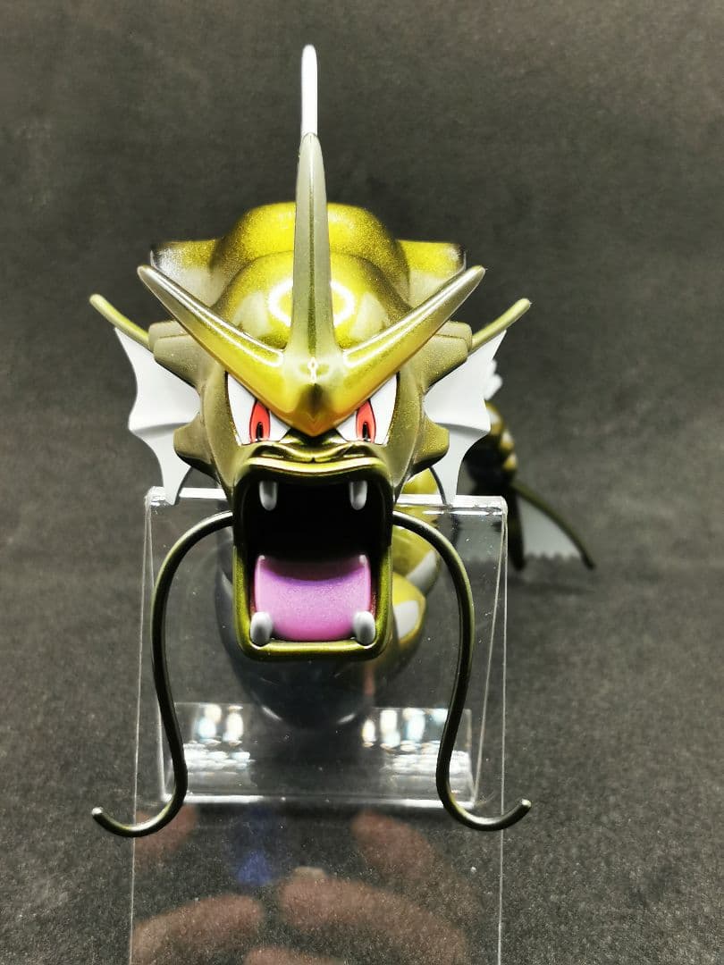 ギャラドス 完成品 黄金進化キャンディグラデ塗装【一点物】ポケプラ