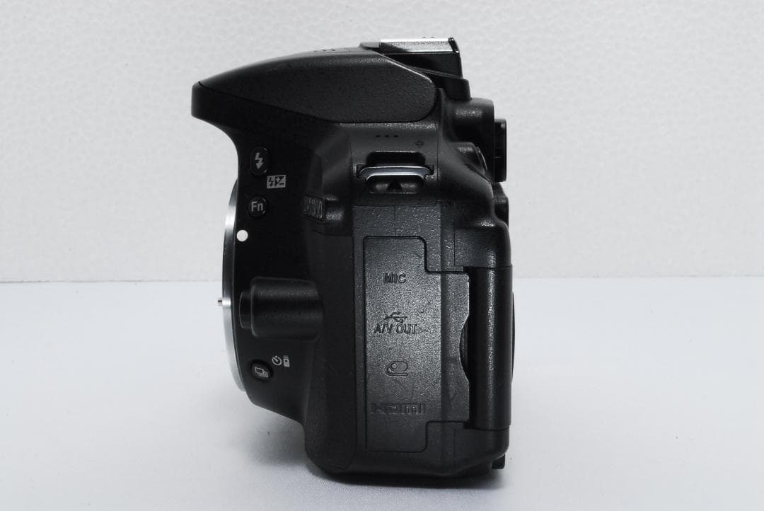 ❤️スマホ転送❤️ Nikon D5300 レンズセット 一眼レフカメラ