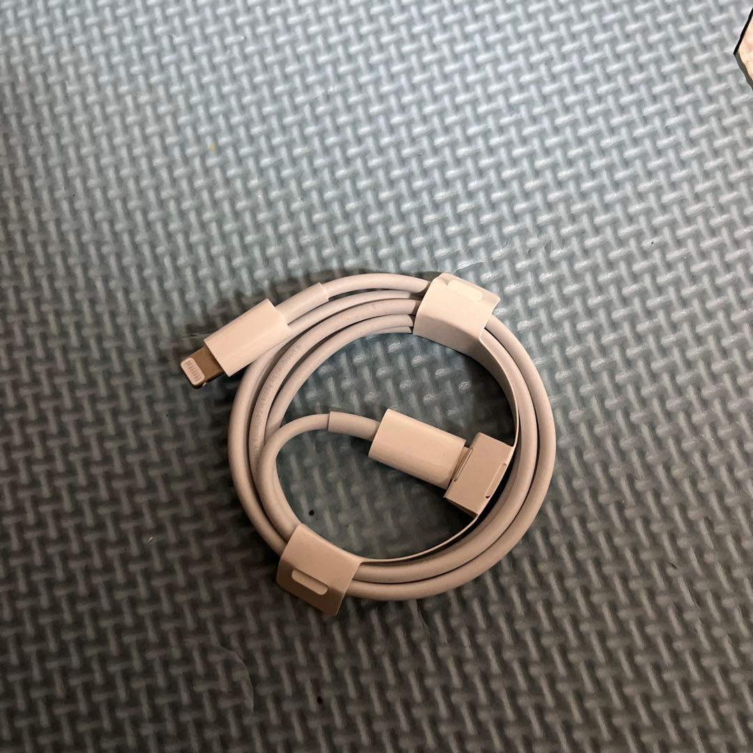 【極美品】Apple iPhone 13 ミッドナイトおまけ付き128G