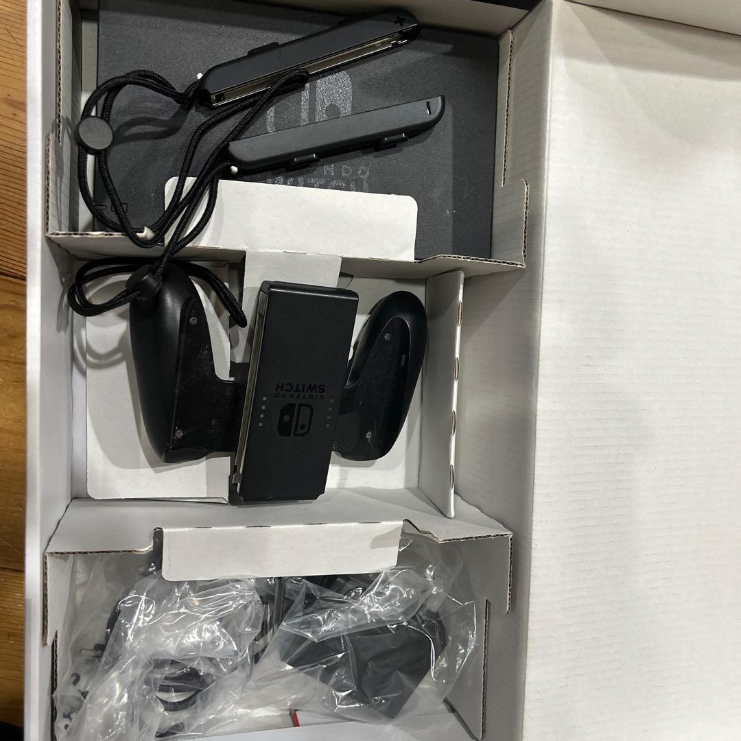 Nintendo Switch 本体 グリーン・ピンク Joy-Con