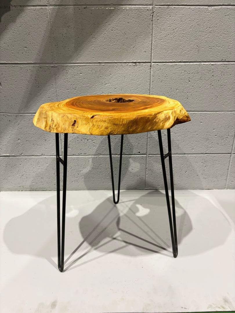 欅材サイドテーブル　ナイトテーブル　コーヒーテーブル　ミニテーブル