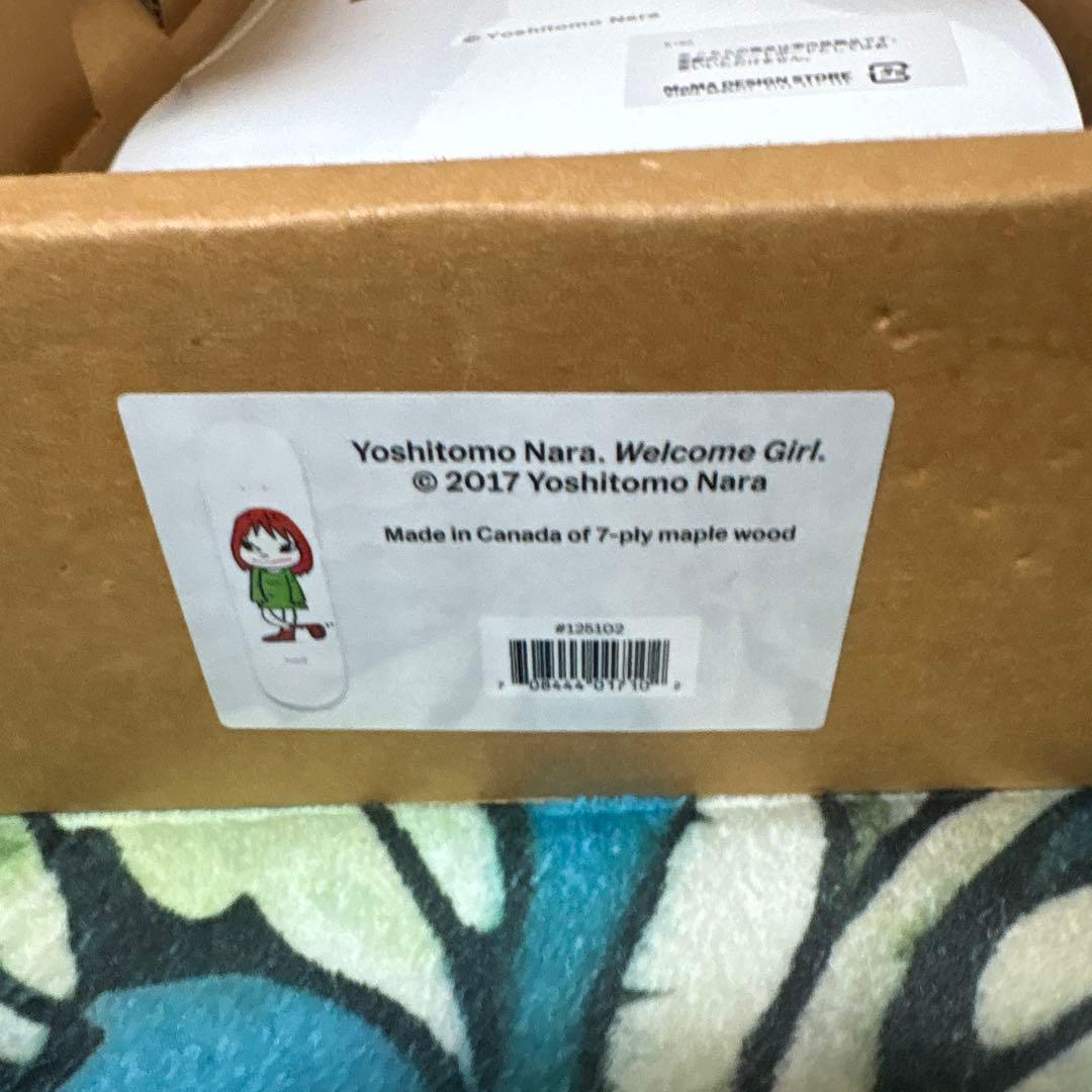 Yoshitomo Nara スケートボードデッキ 赤白新品2年末年始購入不可