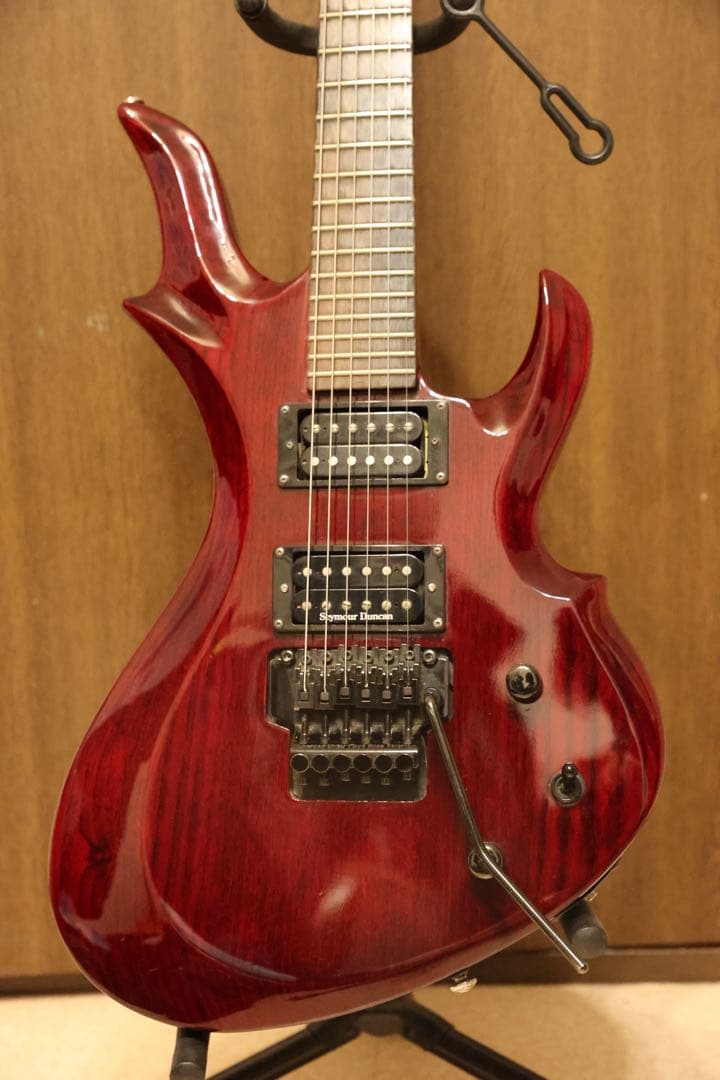 グラスルーツ　GrassRoots ナイトメア　柩モデル　エレキギター